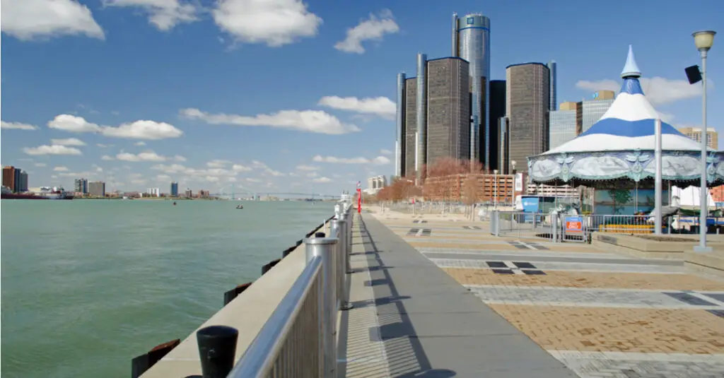 View of the Detroit RiverFront on a sunny day, with a carousel.