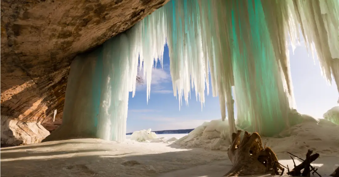 12 Beautiful Places in the USA to Visit in Winter | MtnScoop